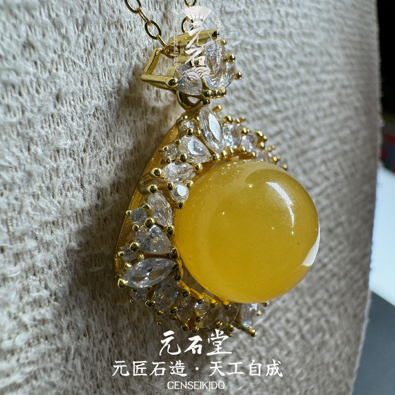 925 Sterling Silver Luxurious Plated Premium Exquisite Yellow Amber Pendant