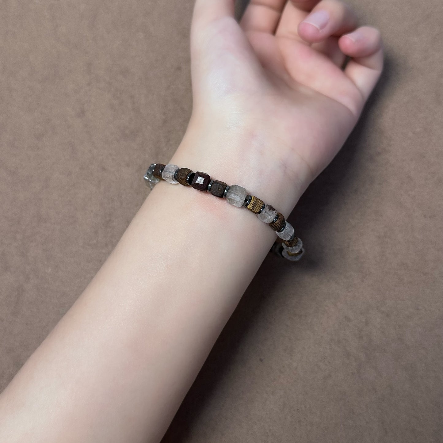 Grace · Ethereal Traces of Wood Crystal（GR-201117-A）