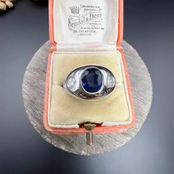 Vintage 4.5ctw Oval Cut Sapphire Ring