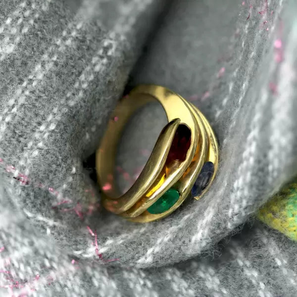 Modern 3ctw Oval Cut Sapphire Emerald Ruby Wave Ring