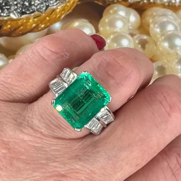Vintage 13ctw Emerald Cut Emerald Ring