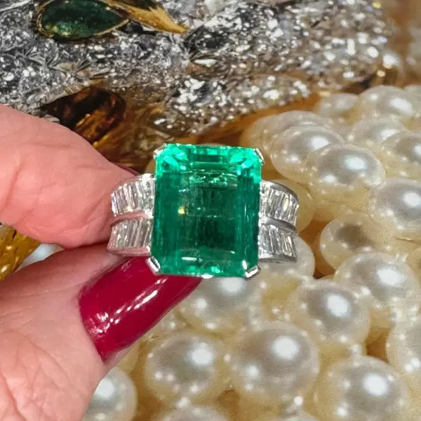 Vintage 13ctw Emerald Cut Emerald Ring