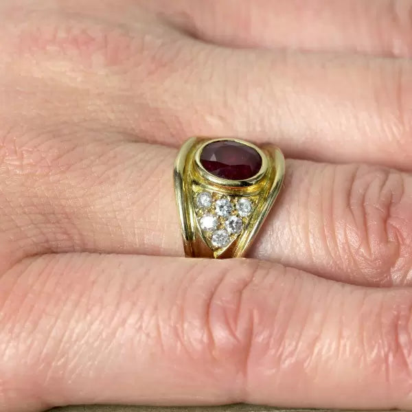 Modern 4.49ctw Oval Cut Ruby Large Ring
