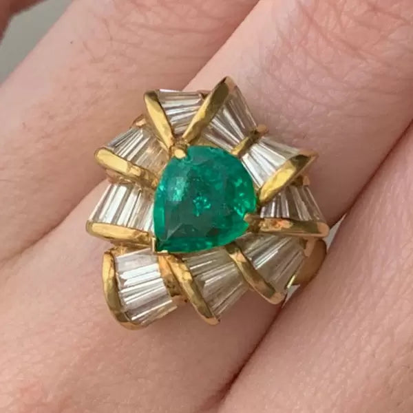Vintage 3.5ctw Pear Cut Emerald Ring