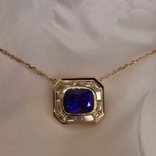 2.5ct Cushion Cut Sapphire Geometric Design Pendant Necklace