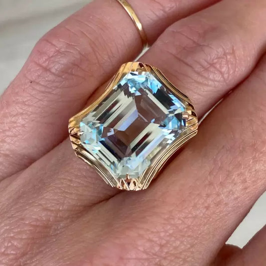 Vintage 16ctw Emerald Cut Aquamarine Ring