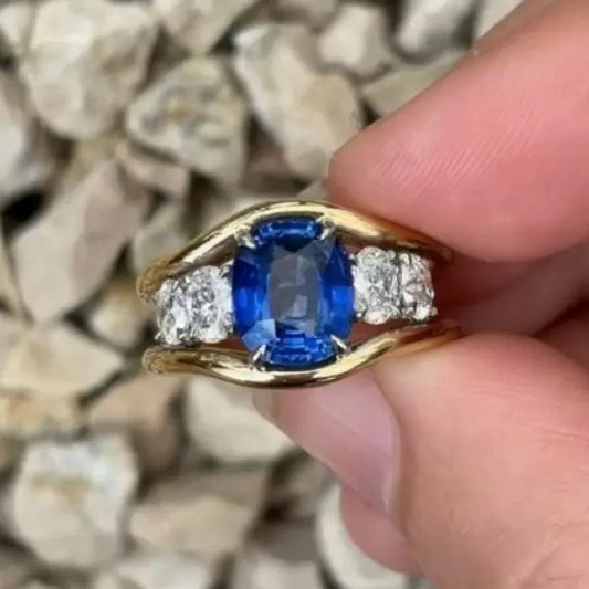 5ctw Oval Cut Sapphire Ring
