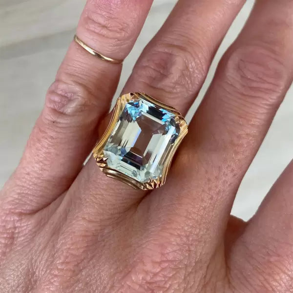 Vintage 16ctw Emerald Cut Aquamarine Ring