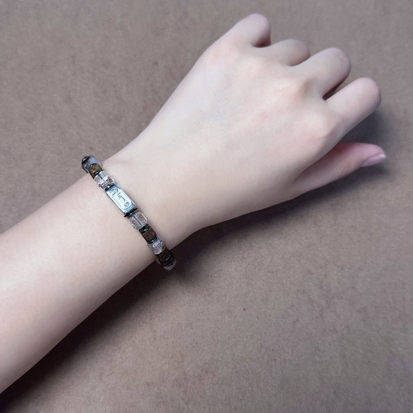 Grace · Ethereal Traces of Wood Crystal（GR-201117-A）