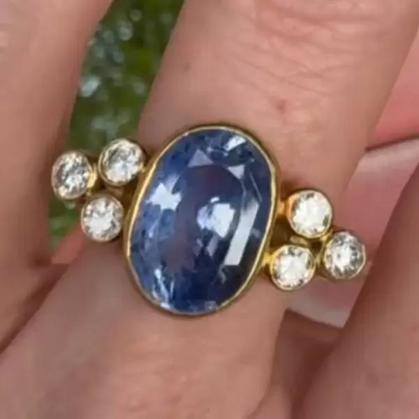 6.1ctw Oval Cut Sapphire And White Sapphire Vintage Ring