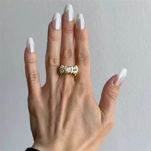 2.8ctw Round Cut White Sapphire Engagement Ring