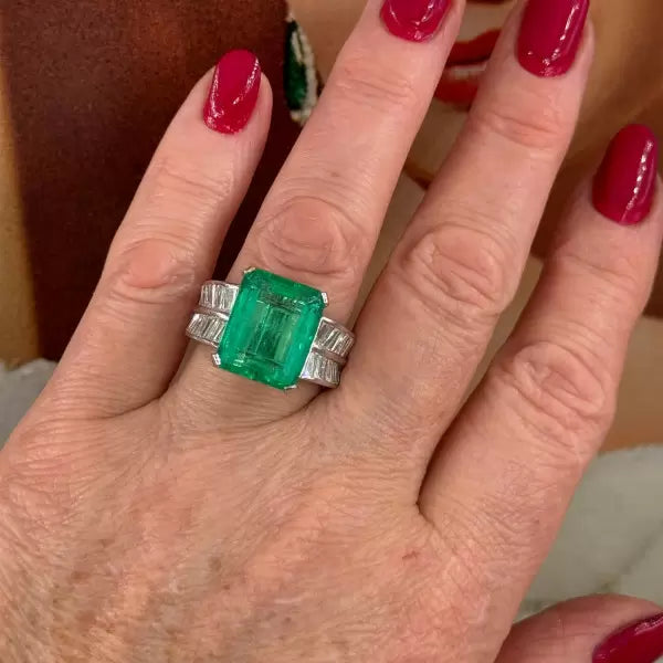 Vintage 13ctw Emerald Cut Emerald Ring