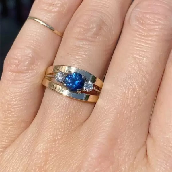 Vintage 1.5ctw Round Cut Sapphire Three-Stone Ring