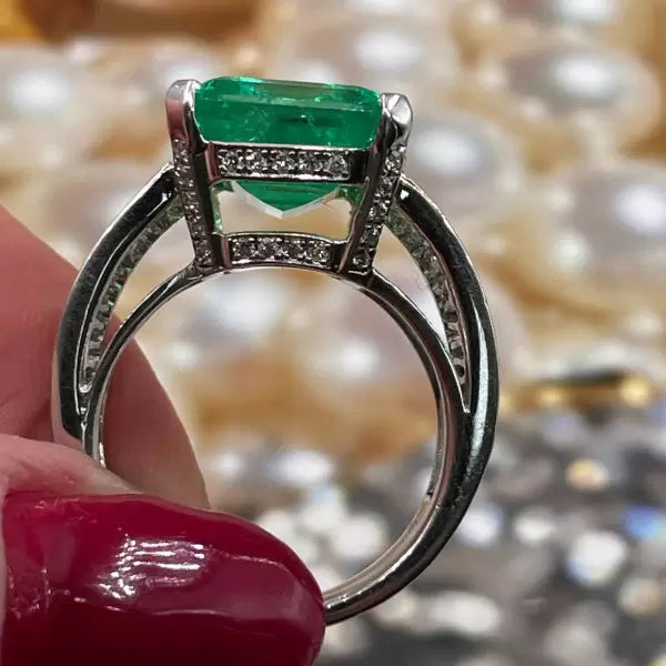 Vintage 13ctw Emerald Cut Emerald Ring