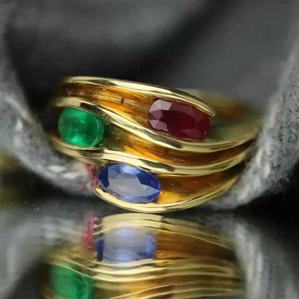 Modern 3ctw Oval Cut Sapphire Emerald Ruby Wave Ring