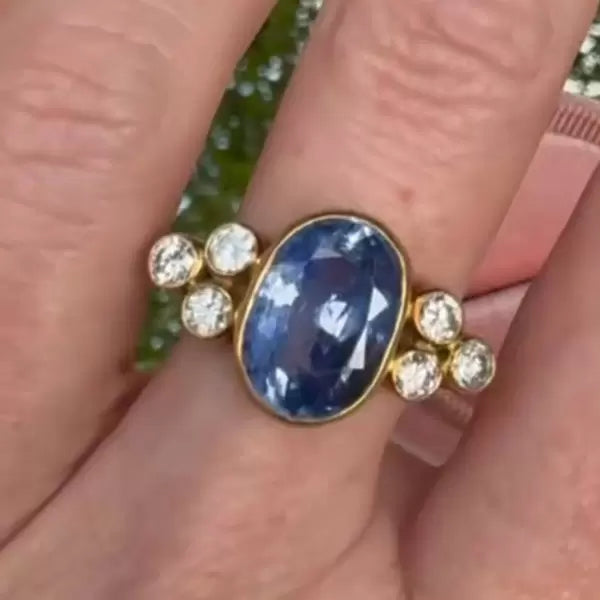 6.1ctw Oval Cut Sapphire And White Sapphire Vintage Ring