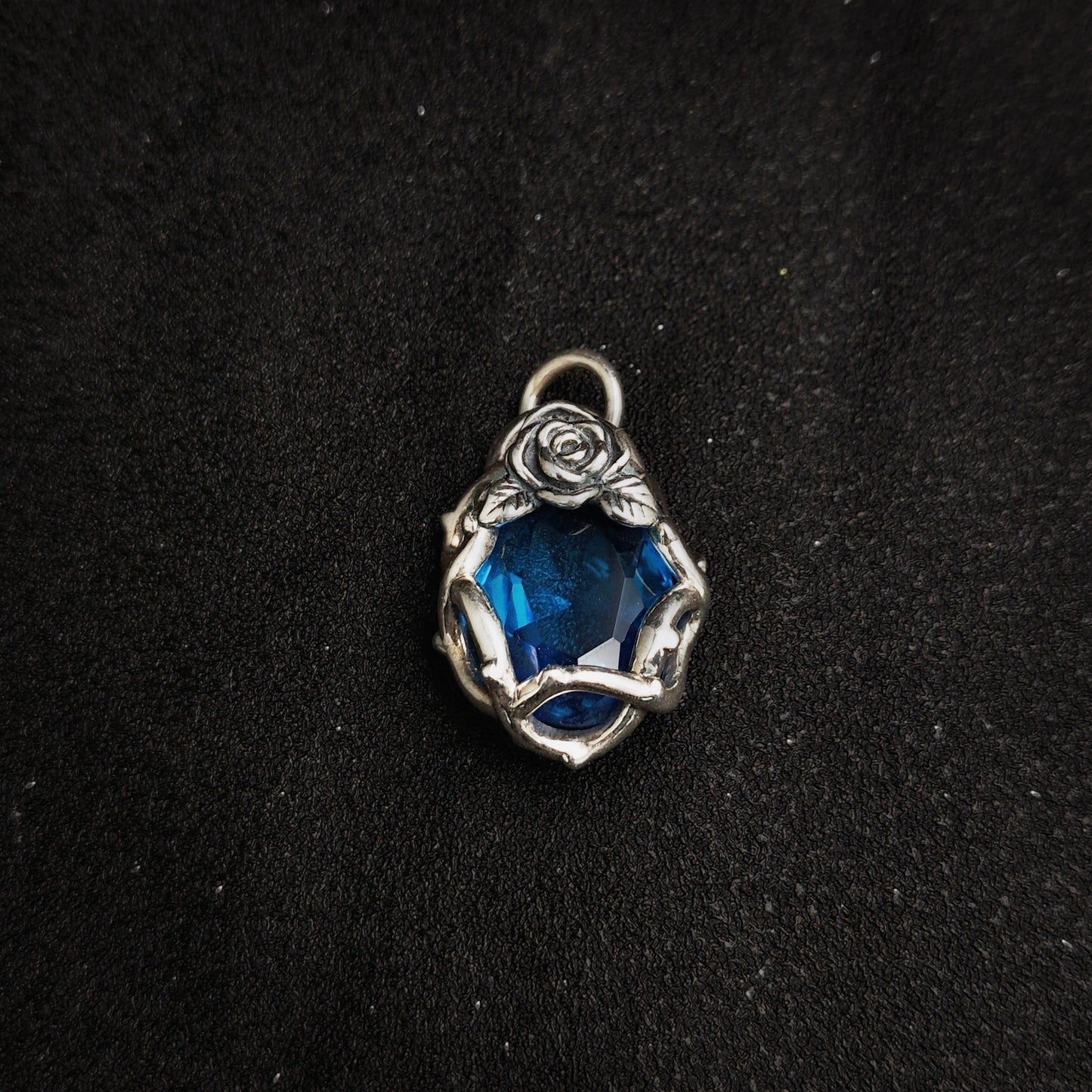 925 Sterling Silver Thorn Rose Pendant Necklace | Delicate Unisex Couple Design（YS-20250926-2）