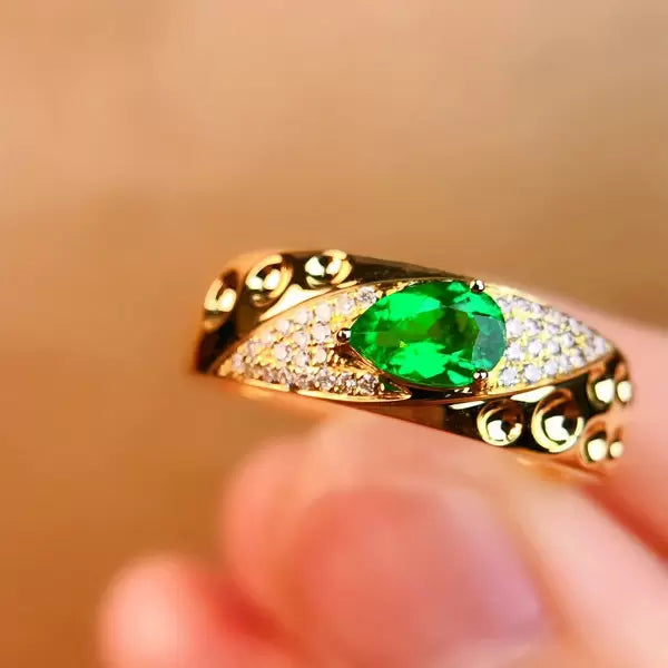 3ctw Pear Cut Emerald Engagement Ring