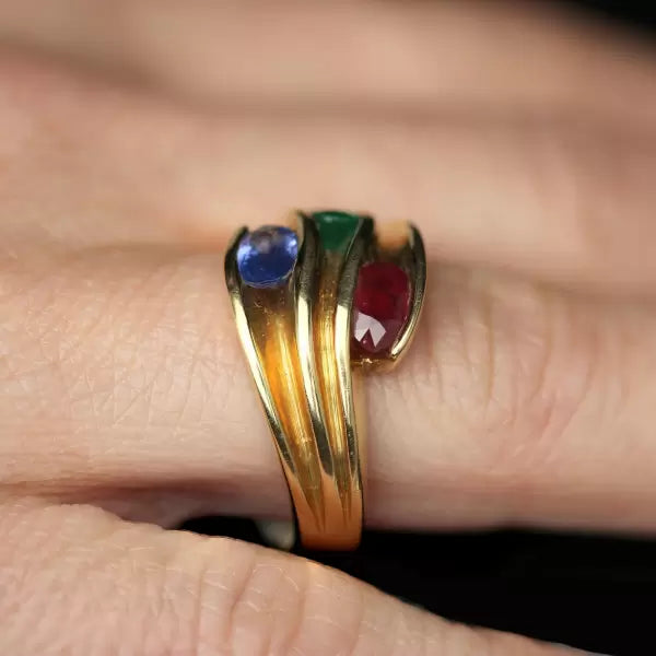 Modern 3ctw Oval Cut Sapphire Emerald Ruby Wave Ring