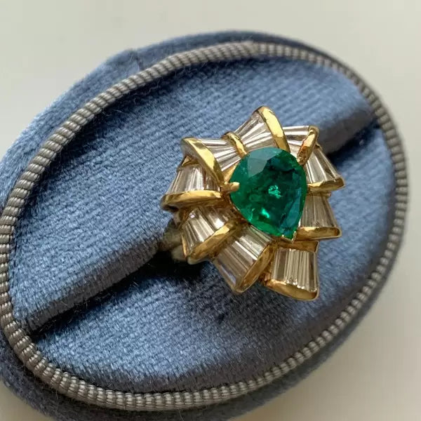 Vintage 3.5ctw Pear Cut Emerald Ring