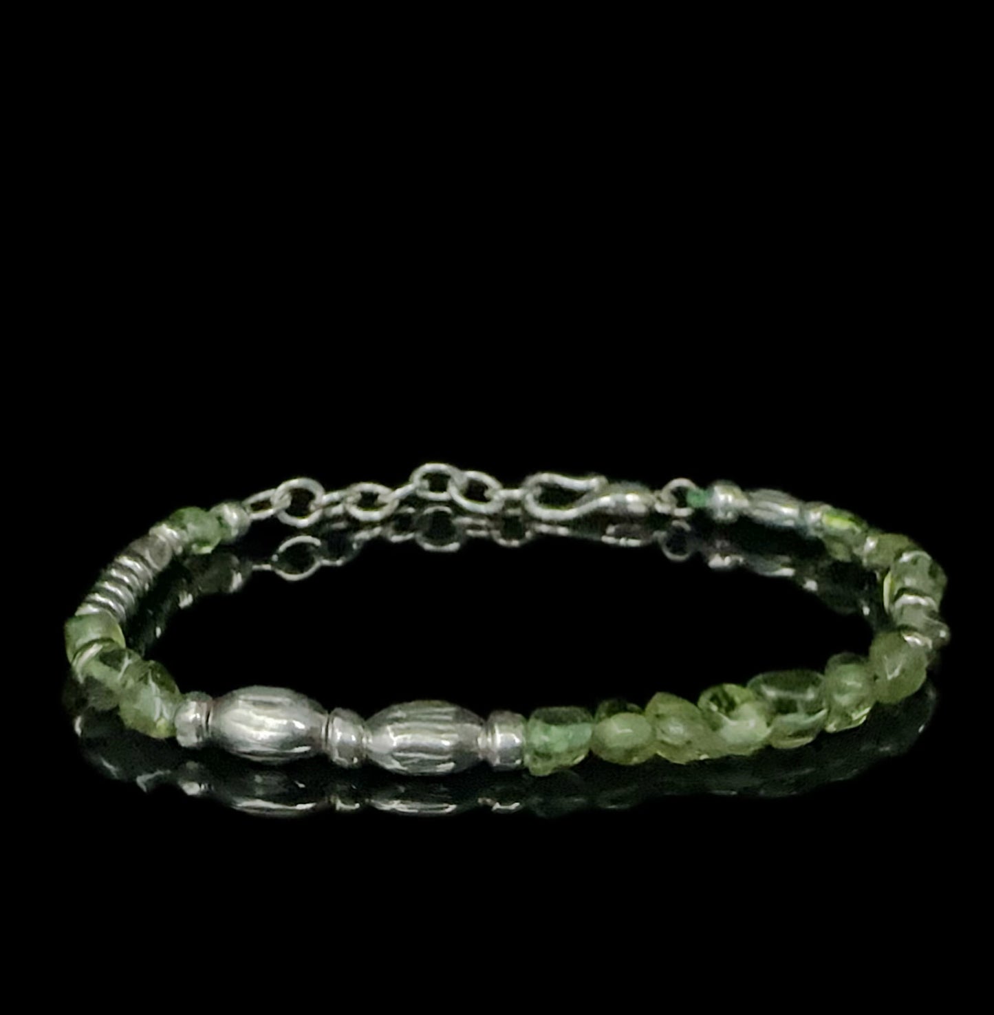 August Glow: Peridot & Sterling Silver Chain（YS-20251111-2）