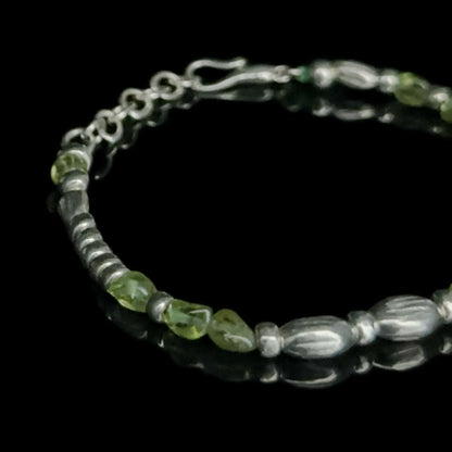 August Glow: Peridot & Sterling Silver Chain（YS-20251111-2）