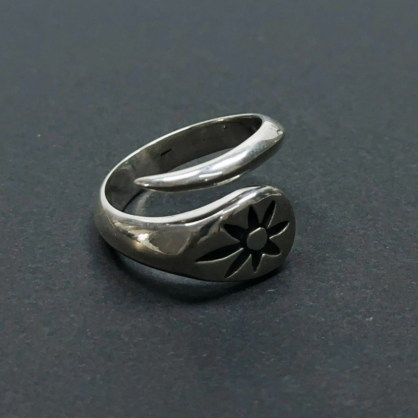 Eternal Bloom Sterling Silver Etched Ring（YS-20251111-14）