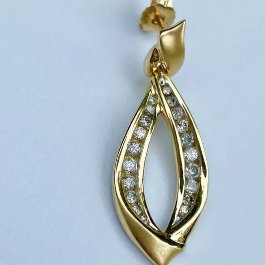 5ctw Round Cut White Sapphire Ribbon Shaped Drop Flower Earring