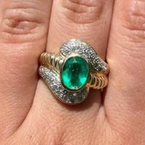 5ctw Oval Cut Emerald Ribbed Textured Vintage Engagement Ring