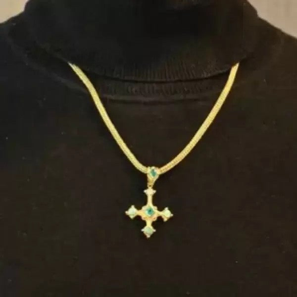 9.4Ctw Round Cut Emerald Vintage Thick Chain Cross Necklace