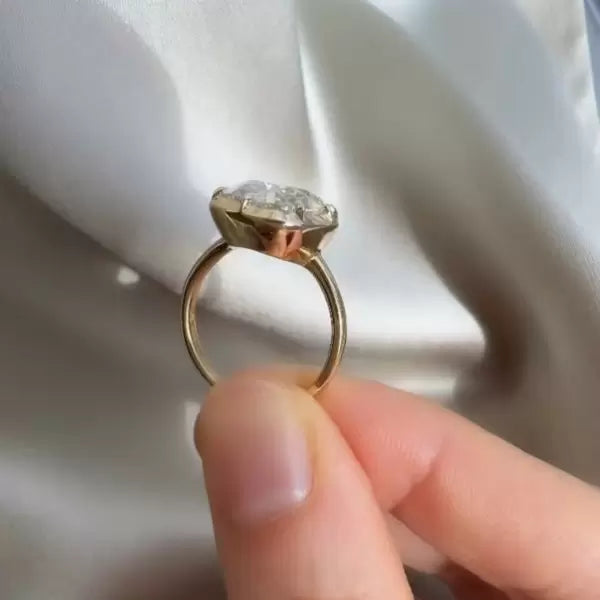 5.8ct Oval Cut White Sapphire Wedding Ring Set Metal