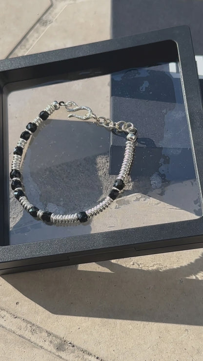 Onyx Shield: Sterling Silver Ringed Bracelet（YS-20251111-9）